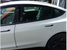 Recambio de puerta trasera izquierda para tesla model 3 ev referencia OEM IAM   