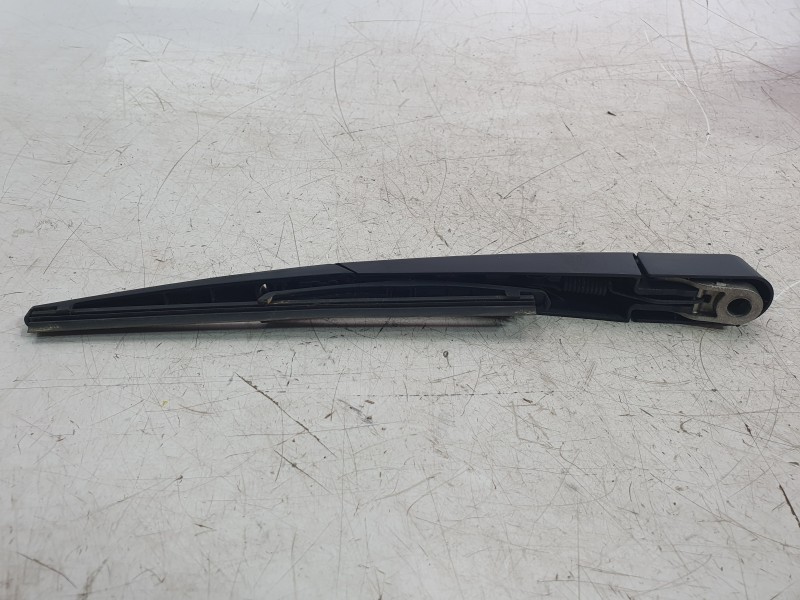 Recambio de brazo limpia trasero para opel crossland x / crossland (p17, p2qo) 1.2 (75) referencia OEM IAM 13478261  