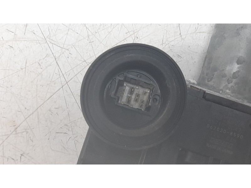 Recambio de elevalunas trasero derecho para toyota yaris cross hybrid 2wd active tech referencia OEM IAM 698300D500  