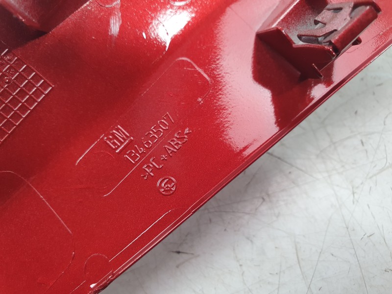 Recambio de moldura para opel crossland x / crossland (p17, p2qo) 1.2 (75) referencia OEM IAM 13463507  