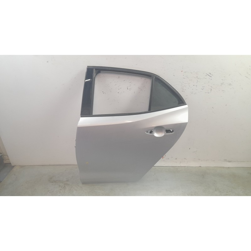 Recambio de puerta trasera izquierda para toyota corolla fastback (_e21_) 1.8 hybrid (zwe211) referencia OEM IAM 6700402540  