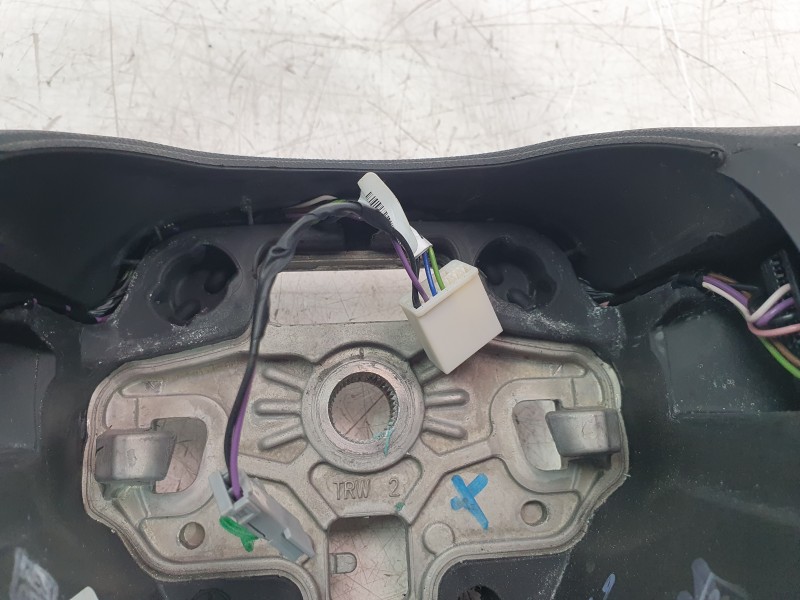 Recambio de volante para opel crossland x / crossland (p17, p2qo) 1.2 (75) referencia OEM IAM 39187905  