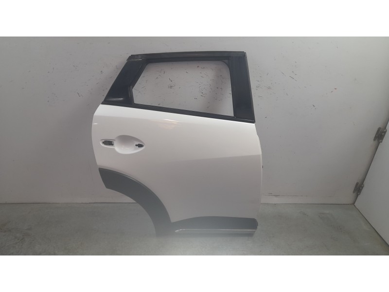 Recambio de puerta trasera derecha para mazda cx-3 (dk) 2.0 skyactiv-g referencia OEM IAM DKY07202XC  