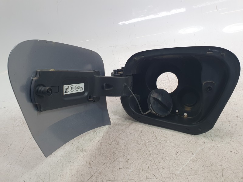 Recambio de tapa exterior combustible para opel crossland x / crossland (p17, p2qo) 1.2 (75) referencia OEM IAM 13461777 / 39079