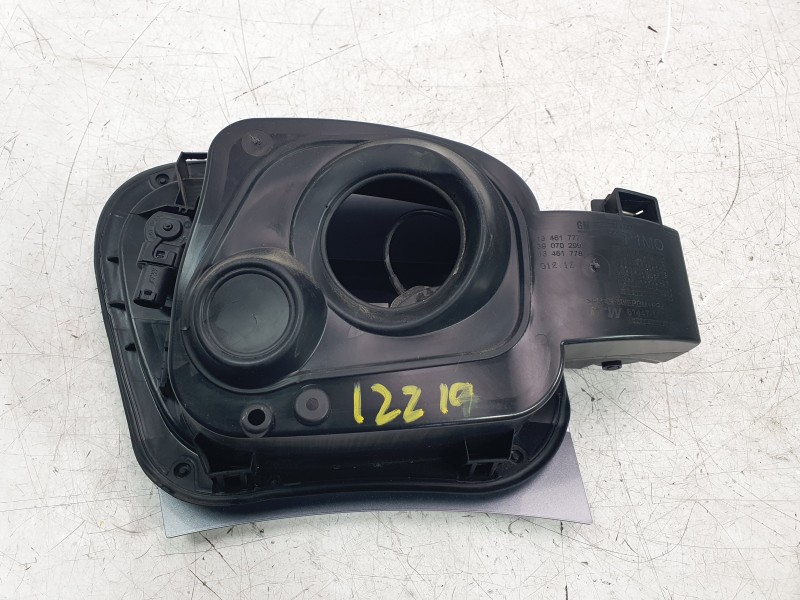 Recambio de tapa exterior combustible para opel crossland x / crossland (p17, p2qo) 1.2 (75) referencia OEM IAM 13461777 / 39079