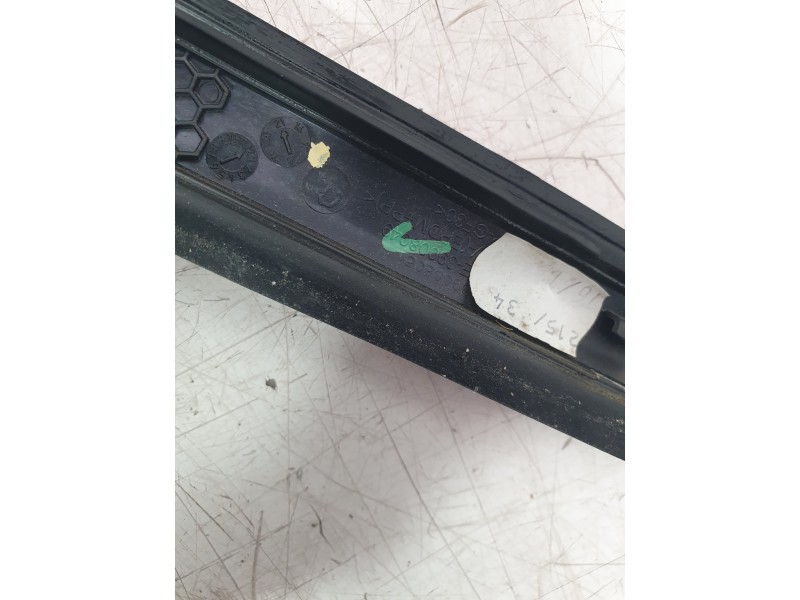 Recambio de moldura para opel crossland x / crossland (p17, p2qo) 1.2 (75) referencia OEM IAM 39008049  