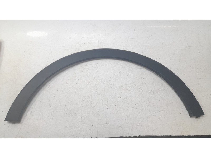 Recambio de aletin trasero izquierdo para mg zs 1.5 hybrid+ referencia OEM IAM 11410364  