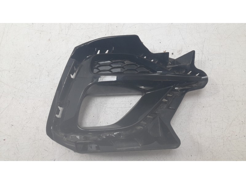 Recambio de moldura paragolpe delantera derecha para mg zs suv (azs1) 1.5 vti referencia OEM IAM 10699378  