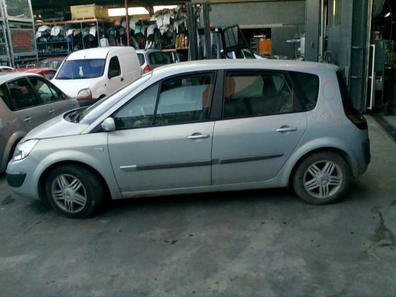 renault scenic ii del año 2005