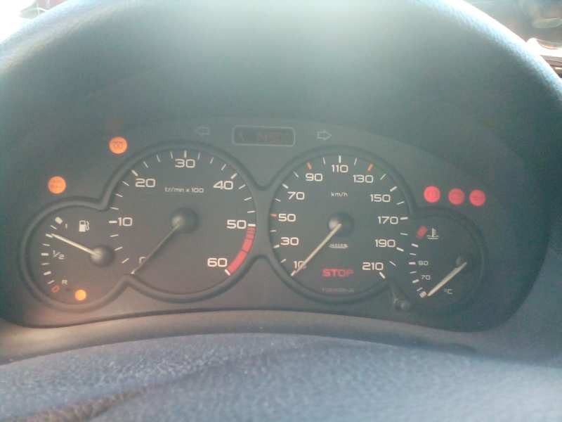 peugeot 206 berlina del año 2000