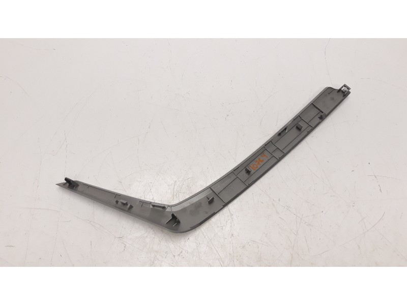 Recambio de moldura para toyota rav 4 2.0 d-4d cat referencia OEM IAM 7464542040  