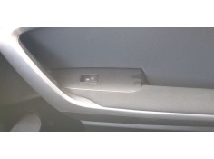 MANDO ELEVALUNAS DELANTERO DERECHO 93575J7000 