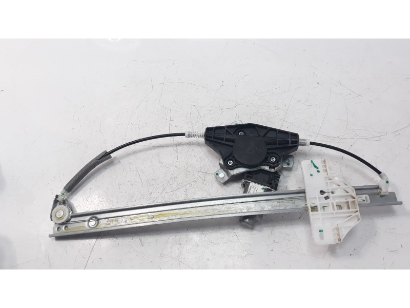 Recambio de elevalunas trasero derecho para mahindra kuv 100 2wd nxt referencia OEM IAM 0111HAZ00031N  