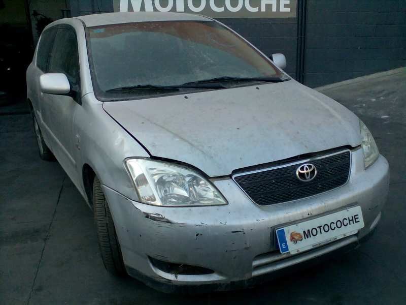 toyota corolla (e12) del año 2001