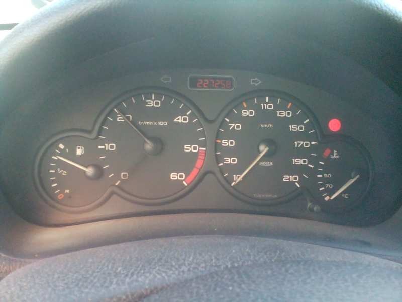 peugeot 206 berlina del año 2000