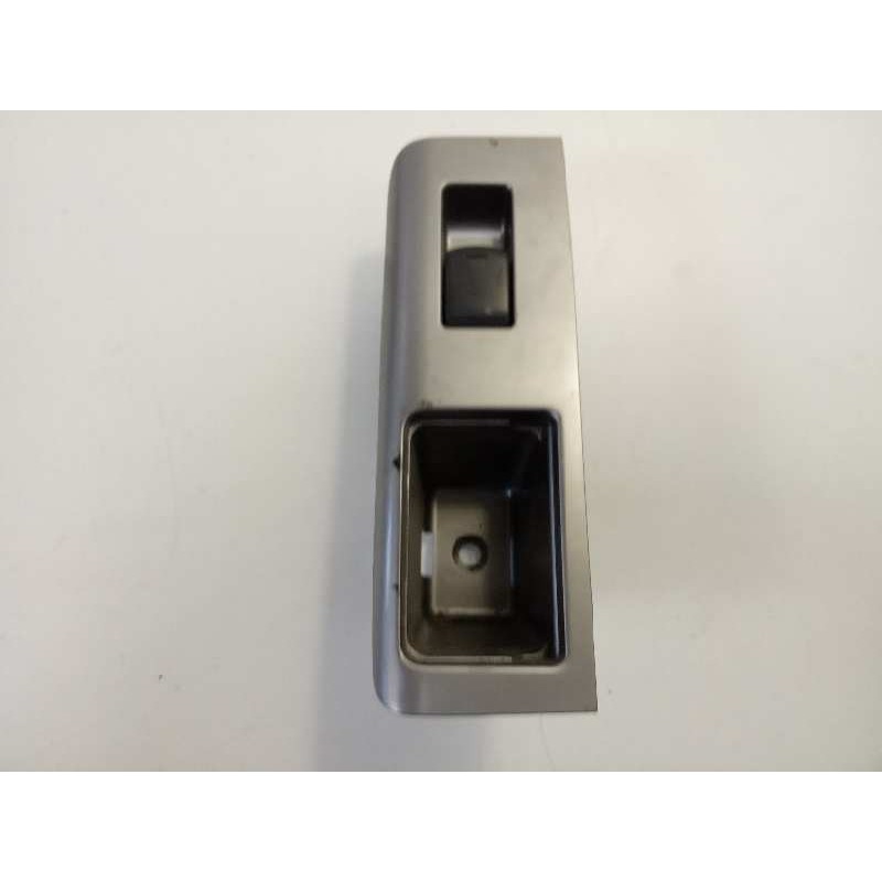 Recambio de mando elevalunas trasero derecho para nissan navara pick-up (d40m) 2.5 dci diesel cat referencia OEM IAM 82960EB360 