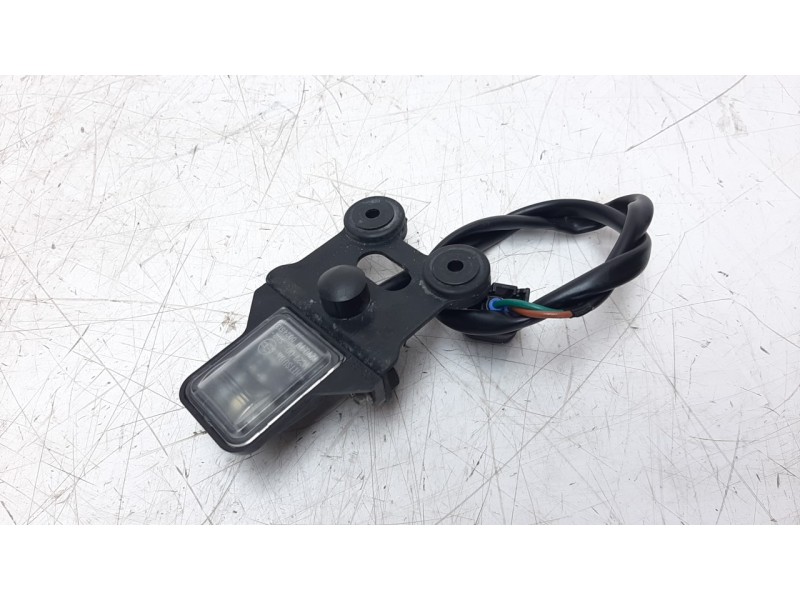 Recambio de piloto matricula para honda nc 750 referencia OEM IAM 33720MKWD01  