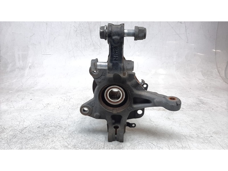 Recambio de mangueta delantera derecha para renault clio iv referencia OEM IAM 400146343R  