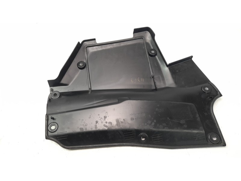Recambio de moldura para land rover range rover evoque referencia OEM IAM K8D25162AD  