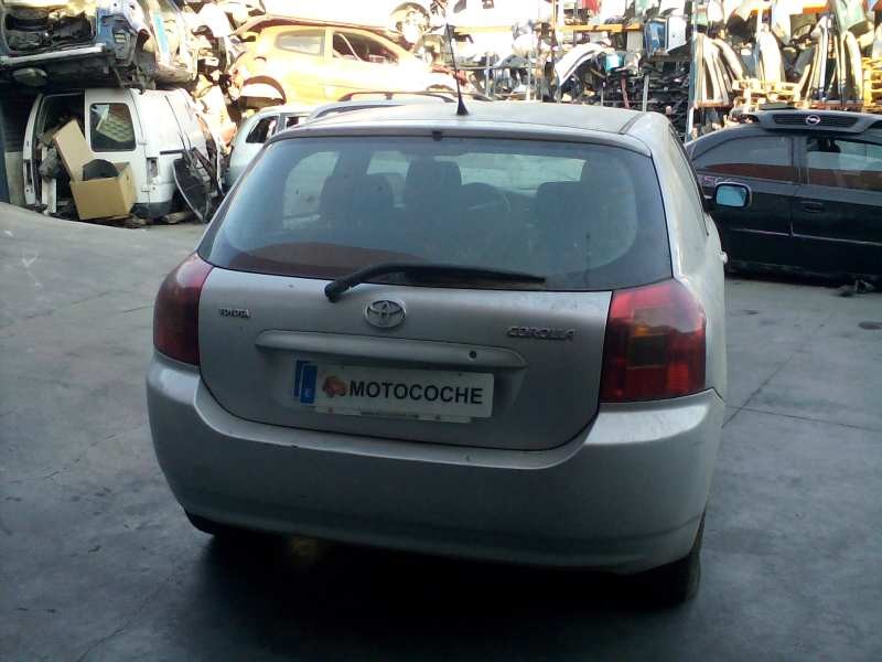 toyota corolla (e12) del año 2001