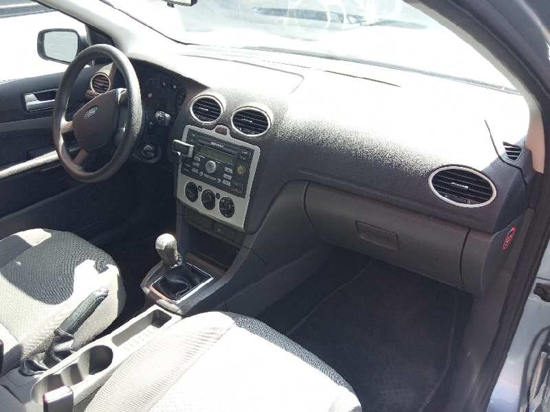 ford focus berlina (cap) del año 2006