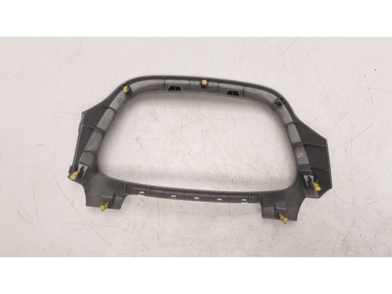 Recambio de moldura para toyota rav 4 2.0 d-4d cat referencia OEM IAM 5540442050  