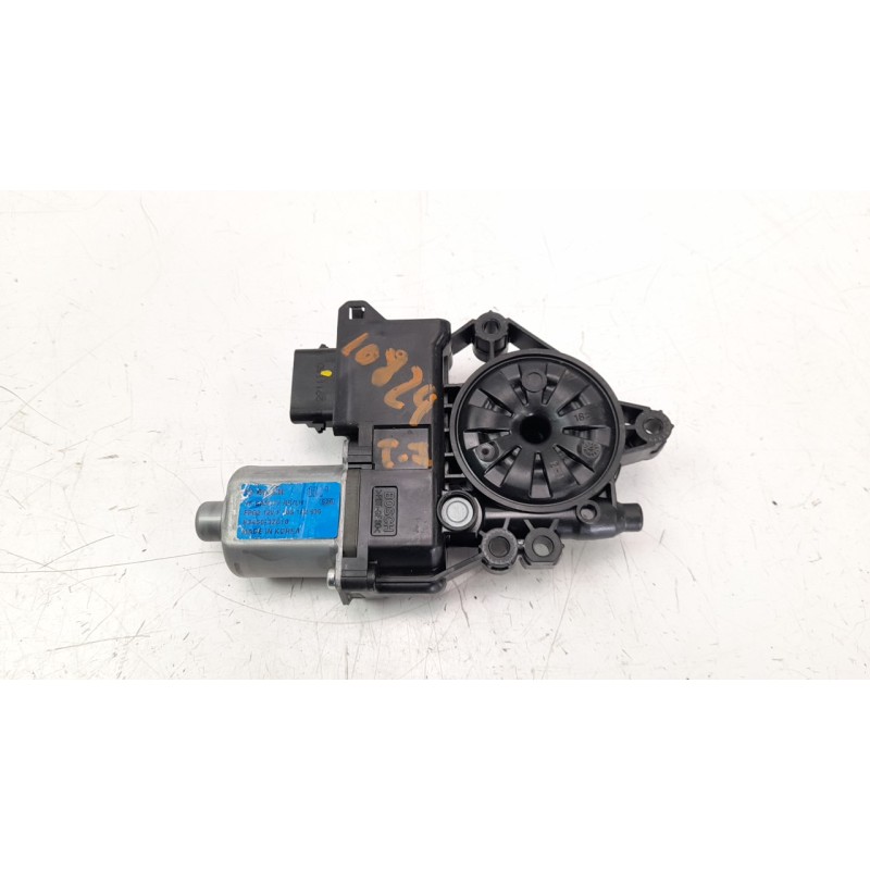 Recambio de motor elevalunas trasero izquierdo para hyundai i40 1.7 crdi cat referencia OEM IAM 834503Z010  