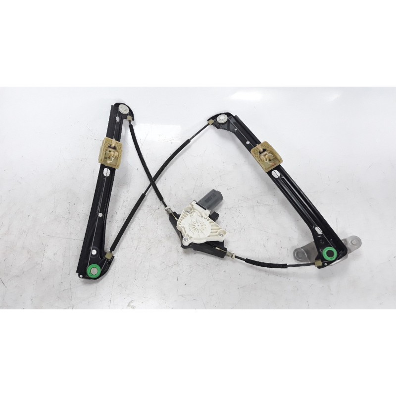 Recambio de elevalunas delantero derecho para volkswagen golf vii variant (bv5) 1.6 tdi referencia OEM IAM 5G4837462H 106236215 