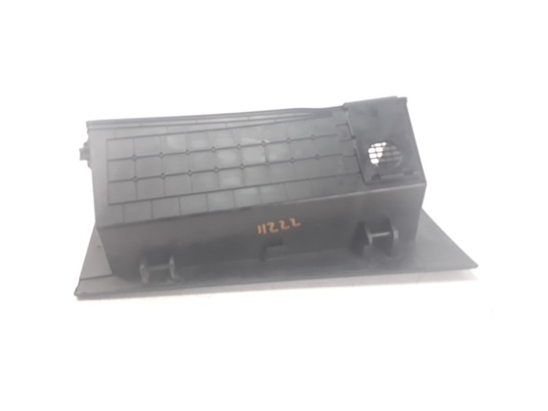 Recambio de guantera para mahindra kuv 100 2wd nxt referencia OEM IAM 0112AAZ05600N  