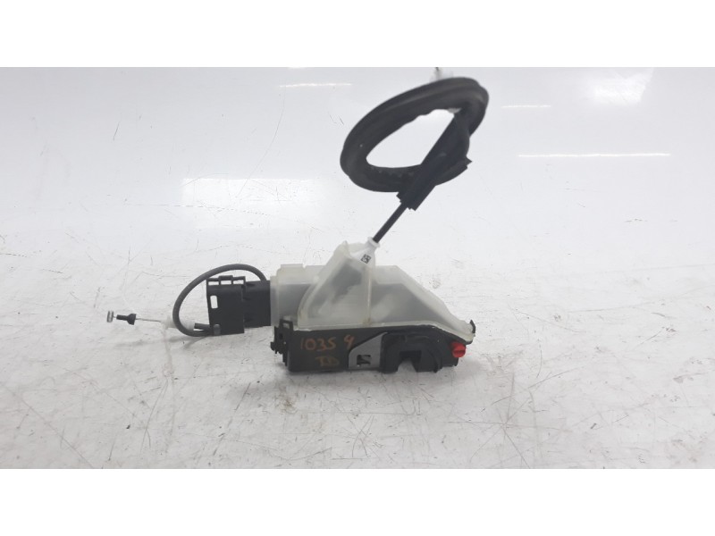 Recambio de cerradura puerta trasera derecha para opel crossland x excellence referencia OEM IAM 03558104  