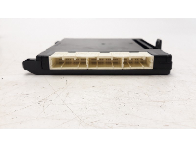 Recambio de modulo electronico para toyota rav 4 2.0 d-4d cat referencia OEM IAM 8922142300  