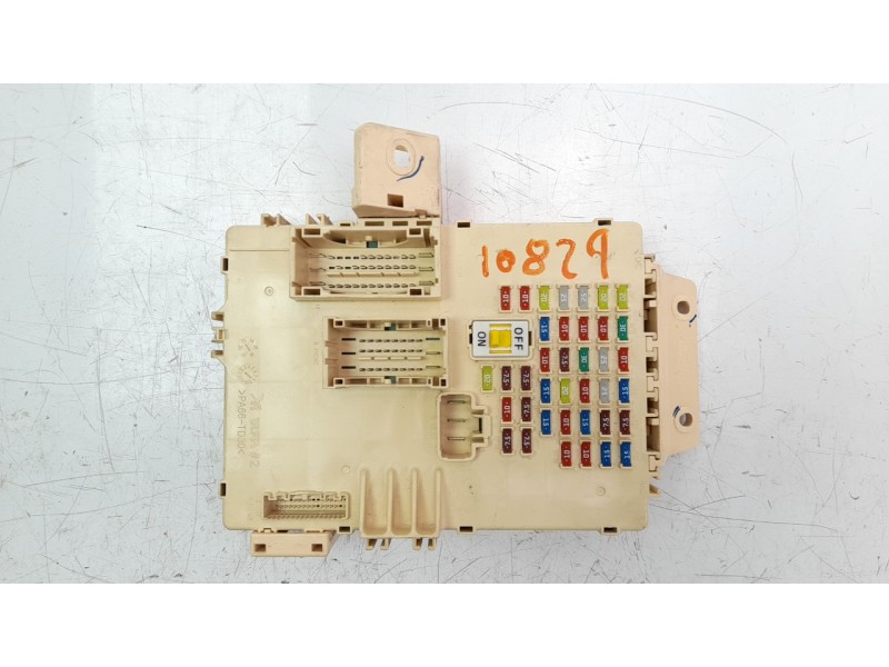 Recambio de caja reles / fusibles para hyundai i40 1.7 crdi cat referencia OEM IAM 919553Z010  