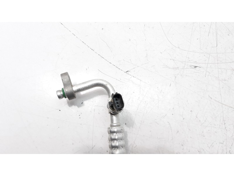 Recambio de tubos aire acondicionado para hyundai kona referencia OEM IAM 97762K4500  