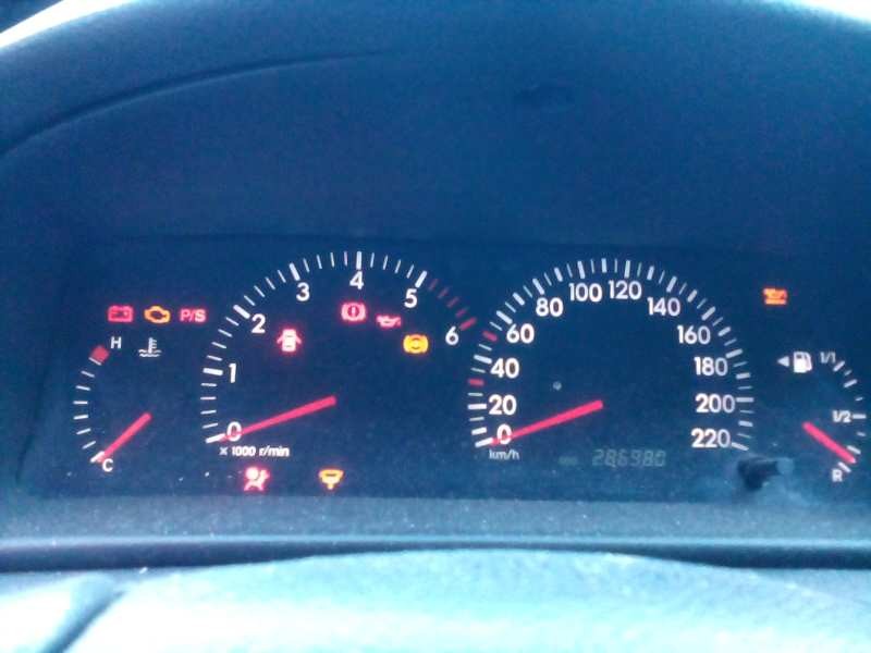 toyota corolla (e12) del año 2001