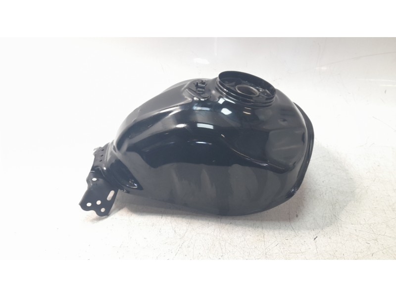 Recambio de deposito combustible para honda cb125 r referencia OEM IAM 17510K98E00  