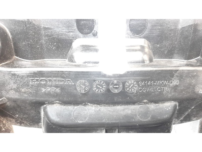 Recambio de moldura para honda nc 750 referencia OEM IAM 64141MKWD00  