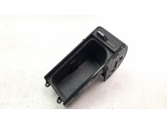 Recambio de moldura para hyundai i40 1.7 crdi cat referencia OEM IAM 846703Z000   2