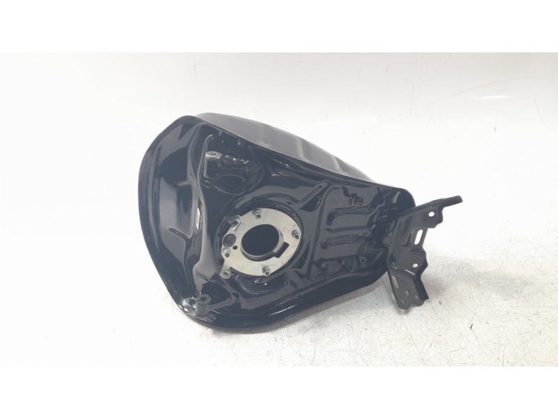 Recambio de deposito combustible para honda cb125 r referencia OEM IAM 17510K98E00  