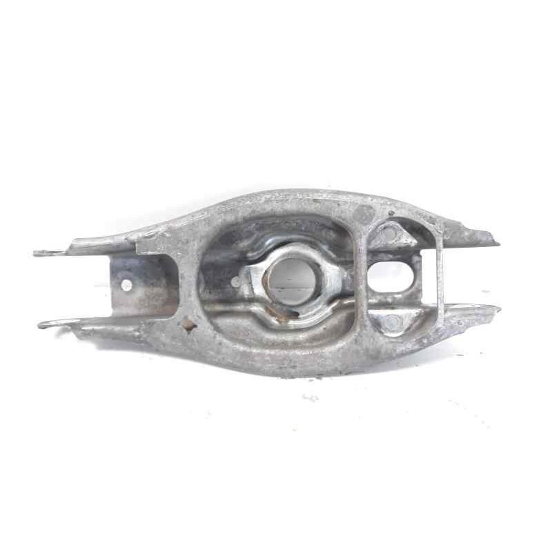 Recambio de brazo suspension inferior trasero derecho para bmw serie 1 berlina (e81/e87) 120d referencia OEM IAM 33326772899  