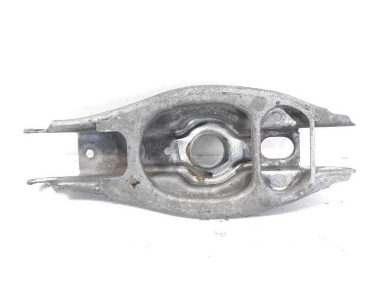 Recambio de brazo suspension inferior trasero derecho para bmw serie 1 berlina (e81/e87) 120d referencia OEM IAM 33326772899  