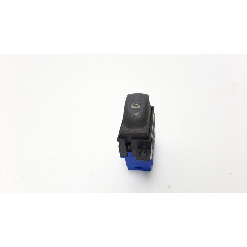 Recambio de mando elevalunas delantero izquierdo para renault laguna (b56) 1.9 dci diesel cat referencia OEM IAM 4400417487  