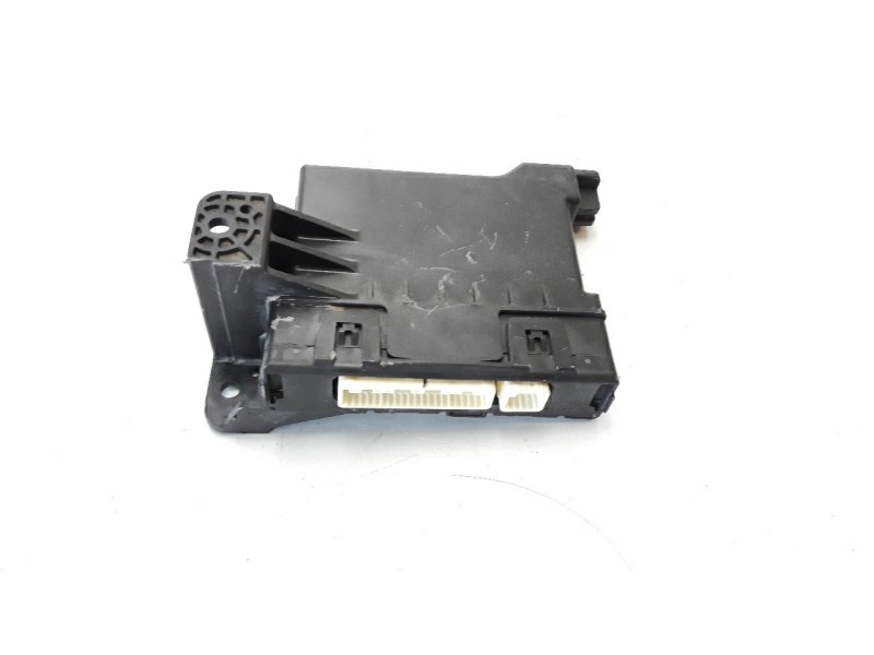 Recambio de modulo electronico para toyota yaris 1.5 16v cat referencia OEM IAM 886500D732  