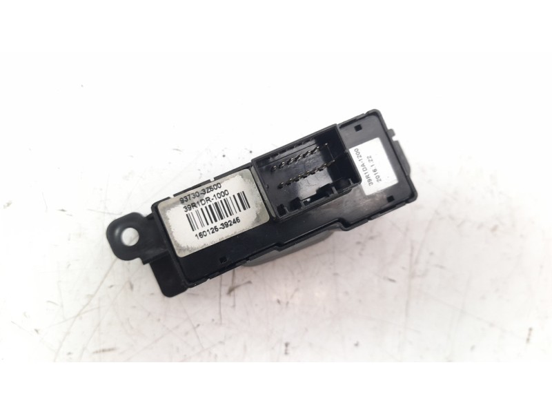 Recambio de interruptor para hyundai i40 1.7 crdi cat referencia OEM IAM 937303Z500 39R1DR1000 