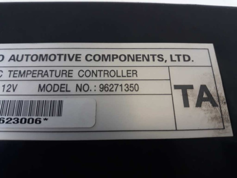 Recambio de mando climatizador para daewoo nubira berlina 2.0 cat referencia OEM IAM 96271350  