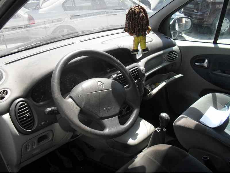 renault scenic (ja..) del año 2002