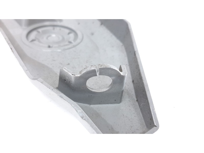 Recambio de moldura para honda nc 750 referencia OEM IAM 83611MKWD00 83631MKWD0 