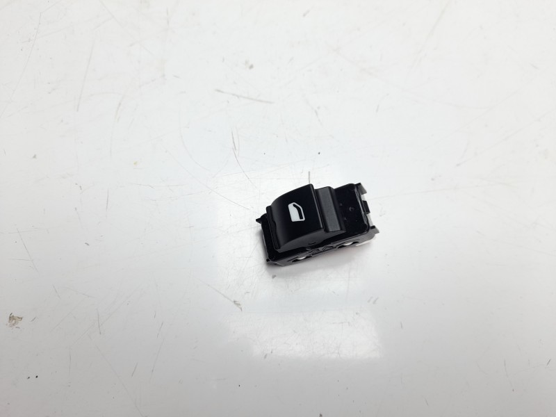 Recambio de mando elevalunas delantero derecho para opel crossland x excellence referencia OEM IAM 13483539  