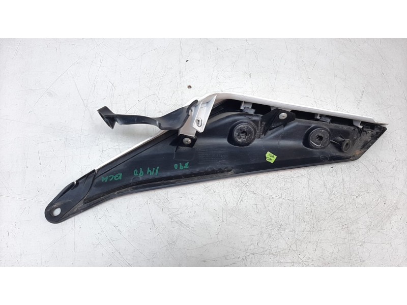 Recambio de moldura para ktm 390 duke 390 duke referencia OEM IAM 9300804210028  