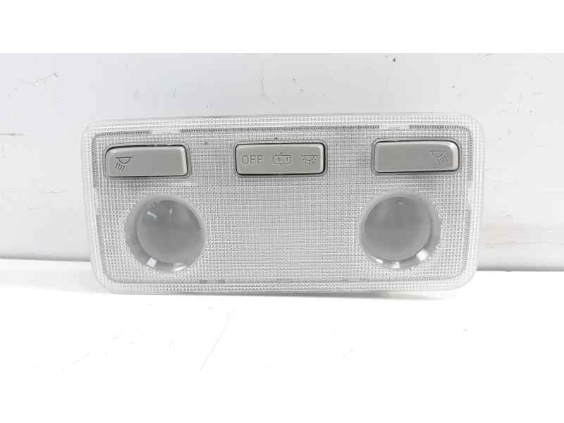 Recambio de luz interior para toyota yaris active referencia OEM IAM 812600D070  