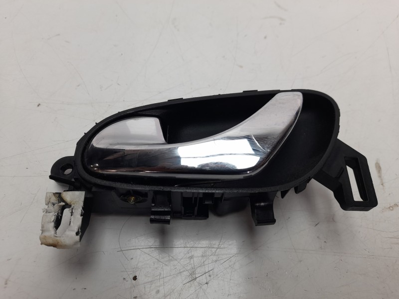 Recambio de maneta interior delantera izquierda para renault kadjar intens referencia OEM IAM 806714EA1A  